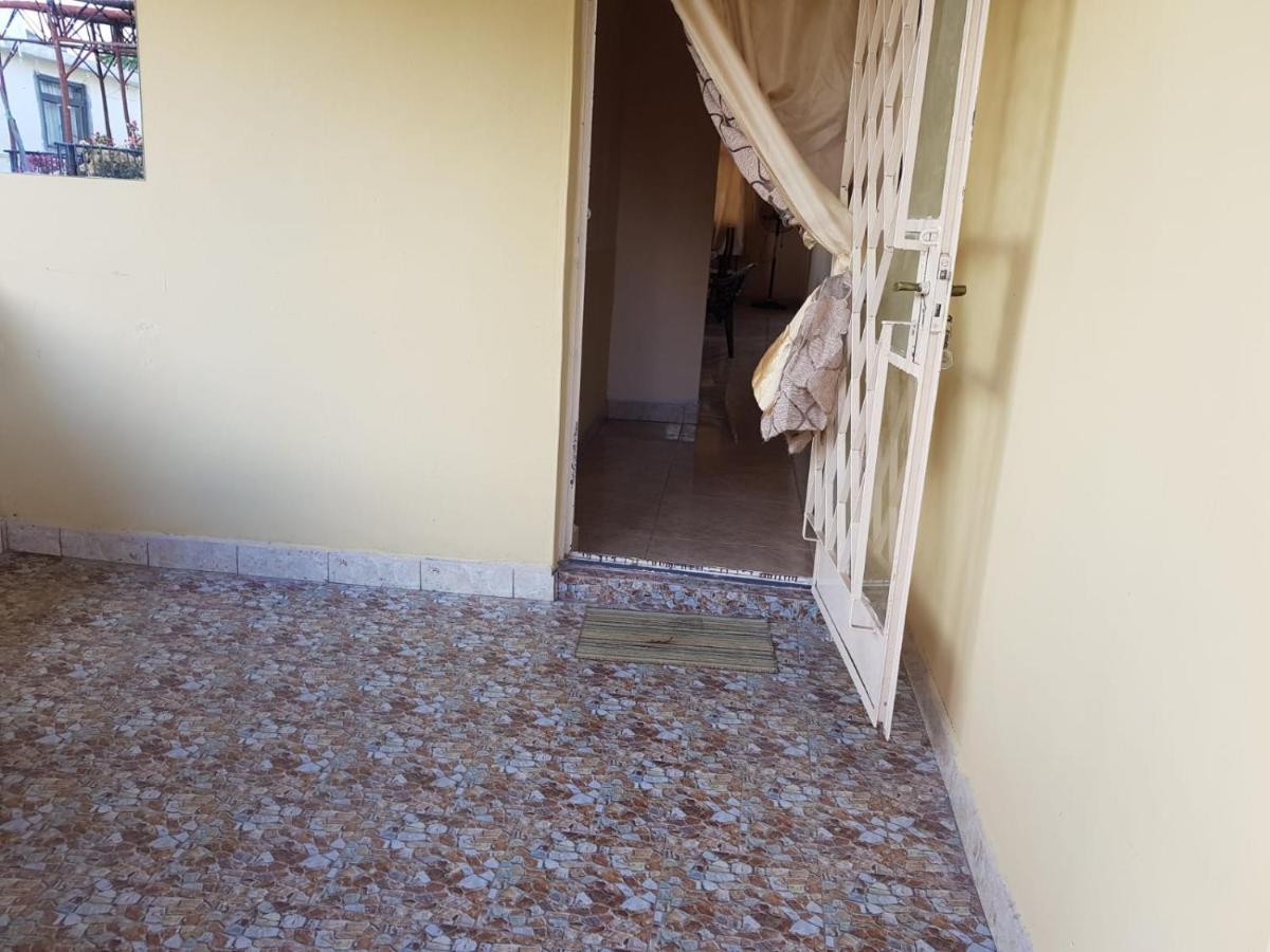 Adorable 2Bedroom Homestay Beau-Bassin Rose-Hill Exterior foto