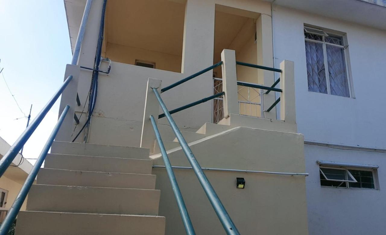 Adorable 2Bedroom Homestay Beau-Bassin Rose-Hill Exterior foto